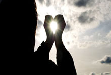 开云体育-英格兰羽毛球队轻取印度羽毛球队，辛杜惊艳世界