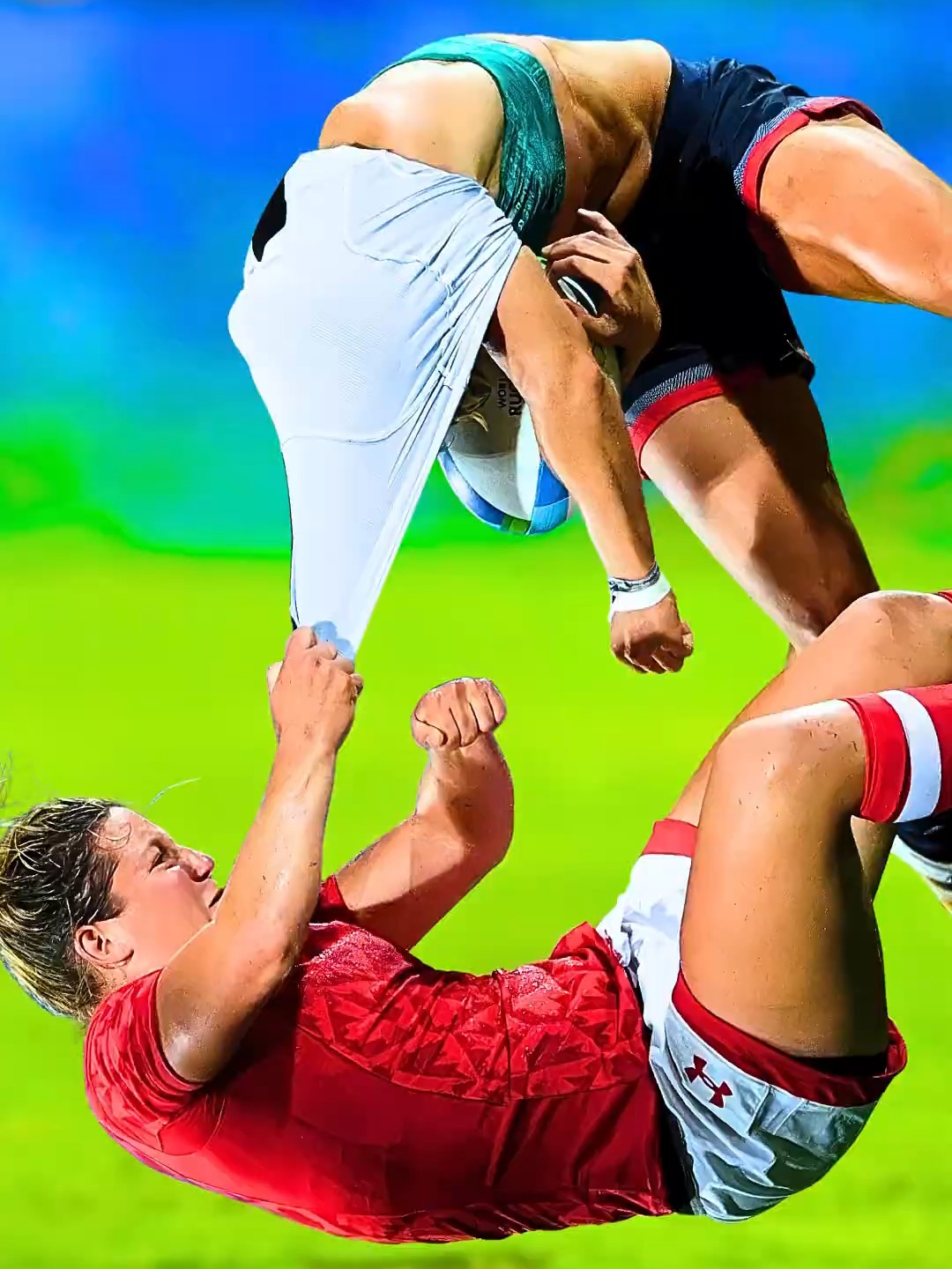 强强对抗!女子足球比赛全场精彩绝伦 强强对抗!女子足球比赛全场精彩绝伦