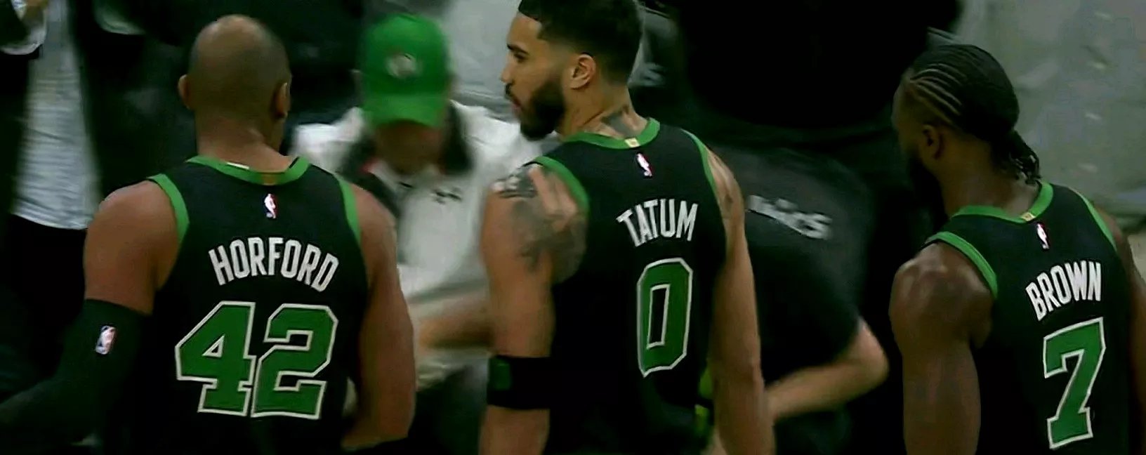 包含今晚焦点：凯尔特人碾压，排名变化的词条