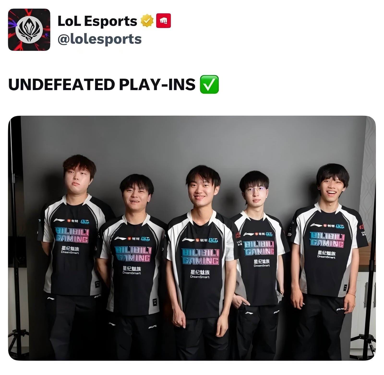 开云平台-BLG绝杀CLG，Clid操刀奇招英雄翻盘顶尖较量全球总决赛，点燃全场激情的简单介绍