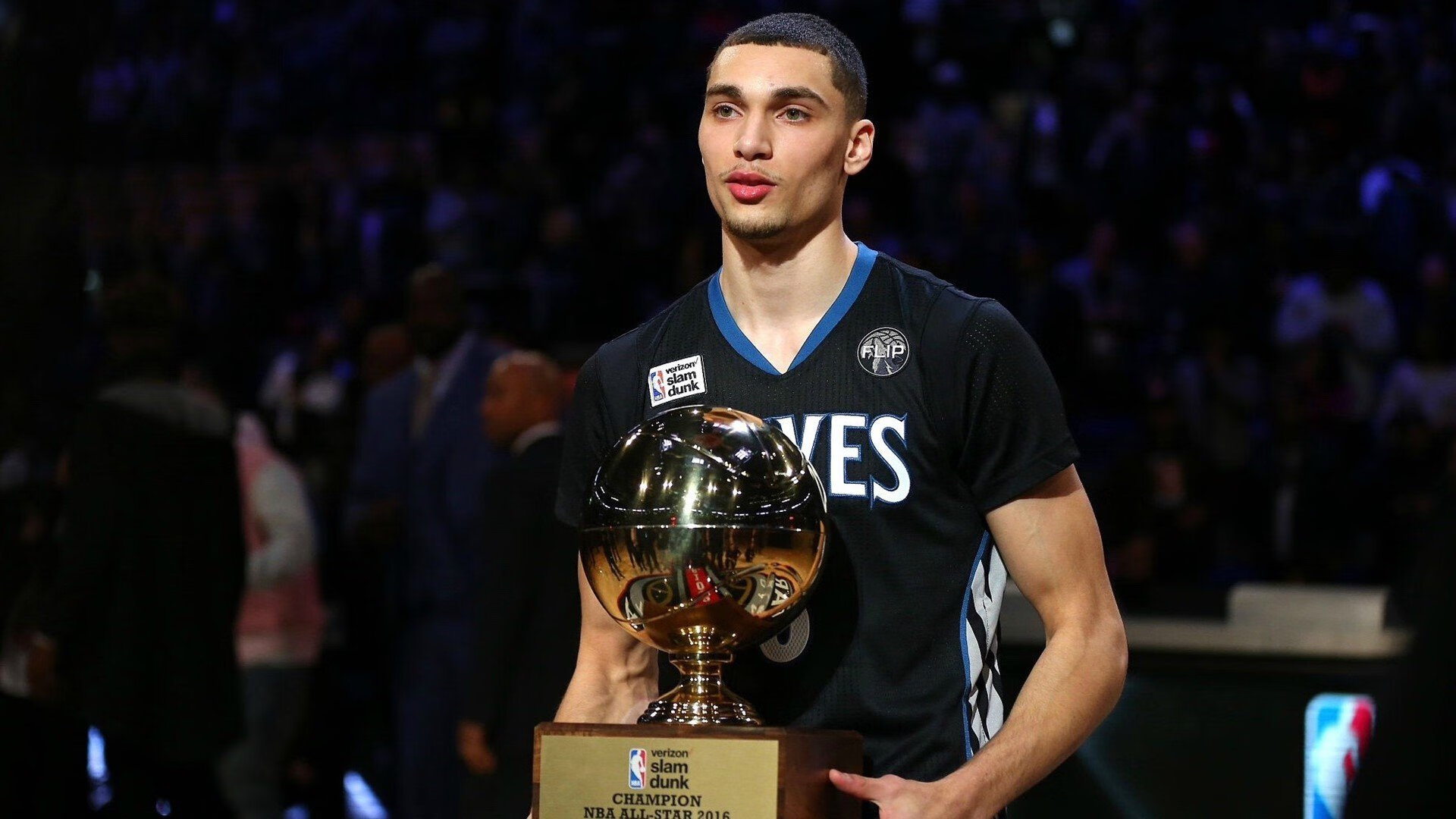 伊朗制霸雷恩，厄德高接管NBA总决赛？当体育迷的平行宇宙错乱了