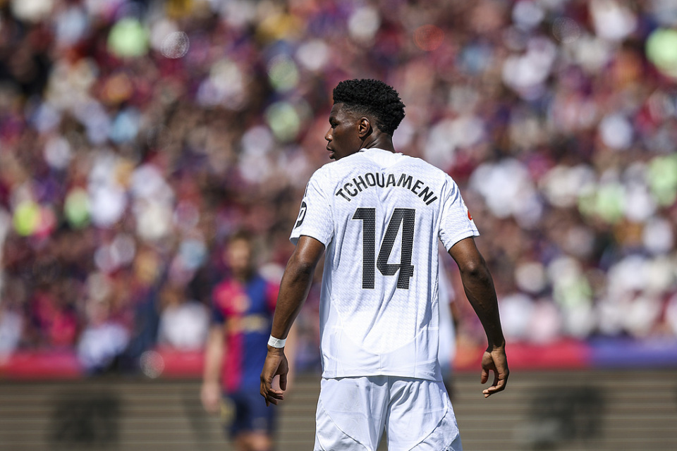 土耳其完胜拜仁，楚阿梅尼点燃赛场